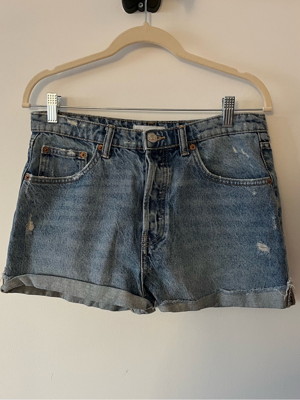 Zara Light Blue Distressed Cuffed Denim Shorts Sz 10